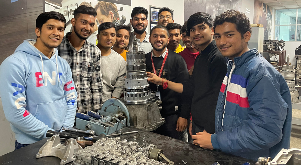 Top ADVANCED DIPLOMA IN AUTOMOTIVE MECHATRONICS Course